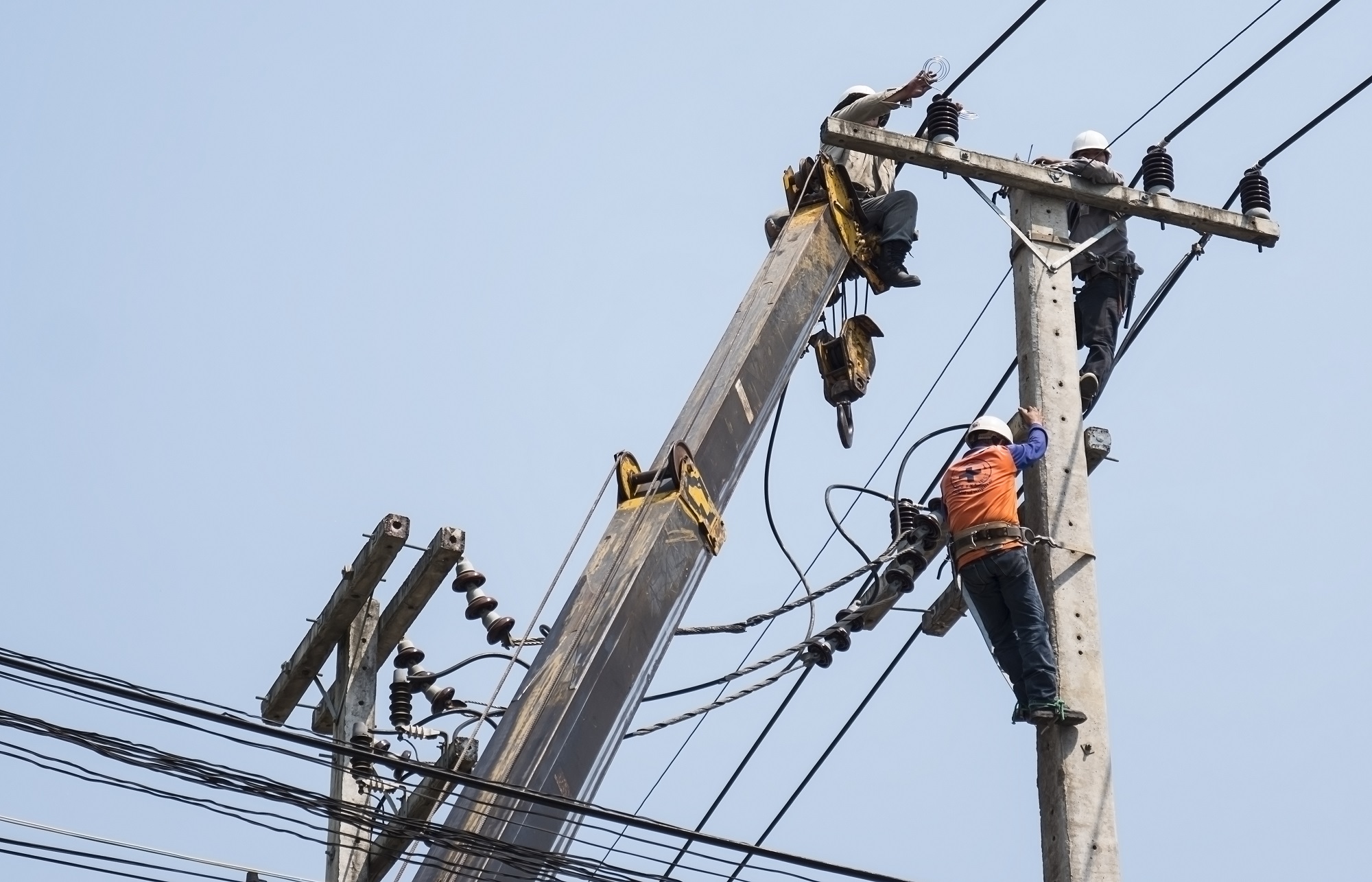 Năng Lực Cung Cấp Vật Tư Cho Các Công Trình Điện Lực - Yếu Tố Khẳng Định Uy Tín Doanh Nghiệp
